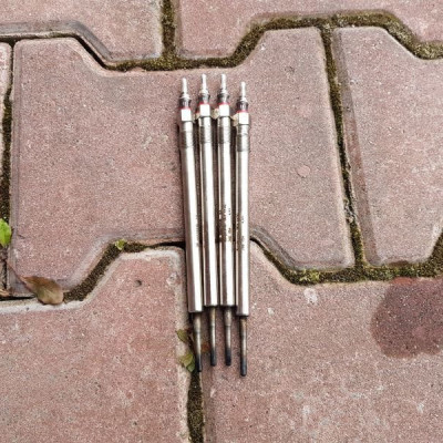 Świeca jak NOWA Opel Insignia B20DTH 55578336