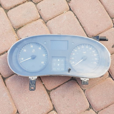 Licznik zegary Vivaro Trafic Primastar 8200390136