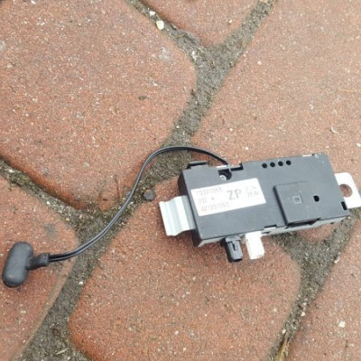 WZMACNIACZ ANTENOWY ANTENY OPEL INSIGNIA 13327068