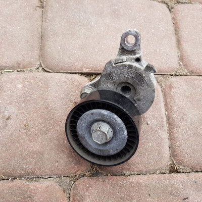 Rolka napinacz paska 170KM Opel Insignia 55577916