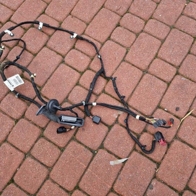 Instalacja wiązka drzwi przód Opel Mokka 42465385