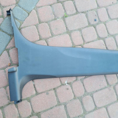 Słupek obudowa słupka prawa Opel Mokka 95418401