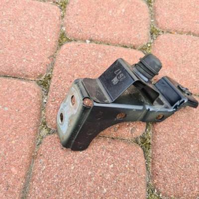 Uchwyt wzmocnienie uchwyt lampy Opel Zafira C