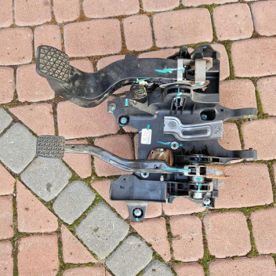 Komplet pedałów Europa Opel Mokka X 42343855