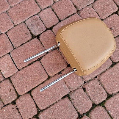 Zagłowek skóra skórzany brązowy Opel Mokka