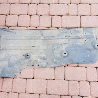 Obudowa pod silnik Lewa Opel Astra K 5 V 39026300