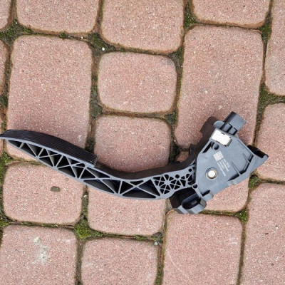 Pedał gazu europa Opel Insignia B 84657610