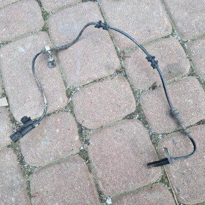 Czujnik ABS hamulcy Opel Insignia B 84371487