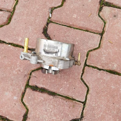 Pompa Vacum Opel Astra IV J Insignia 2.0 55571411