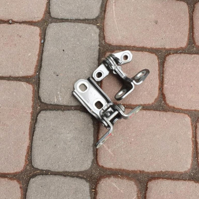 Zawiasy drzwi prawy tył Opel Astra K V