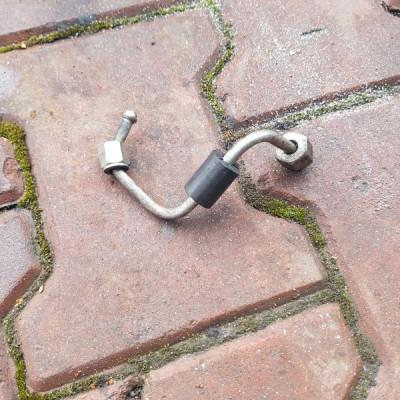 Przewód rurka wąż paliwowy Opel 55573469