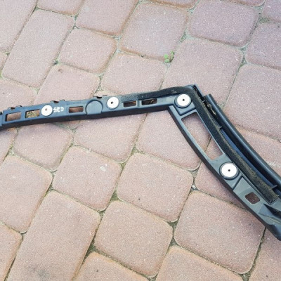 Ślizg zderzaka tył tylny Opel Insignia 20972996