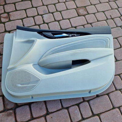 Boczek drzwi przednich krem EUROPA Opel Insignia B