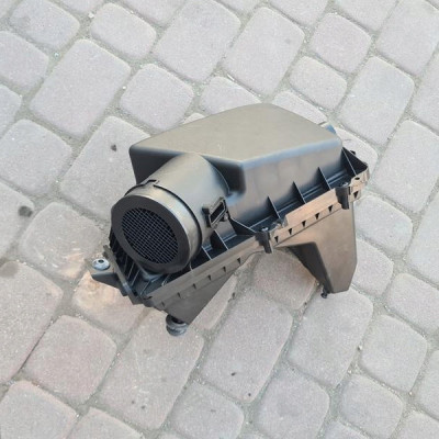 Filtr powietrza 2.0T Opel Insignia B 84172947