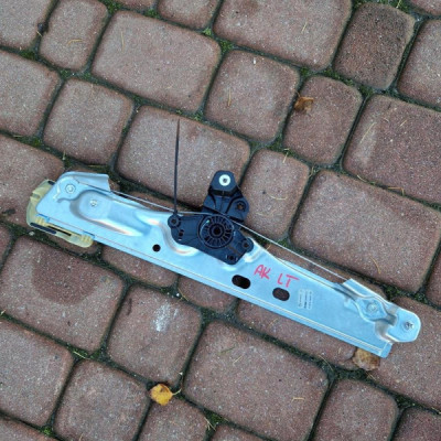 Podnośnik lewy tył Opel Astra K V 5 39142319