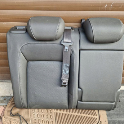 Kanapa siedzisko oparcie tył Opel Astra K V 5