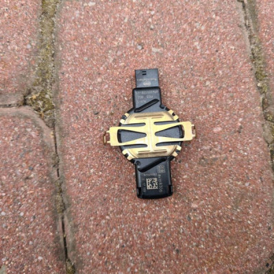 Czujnik sensor szyby Opel Insignia B 17r 84138306