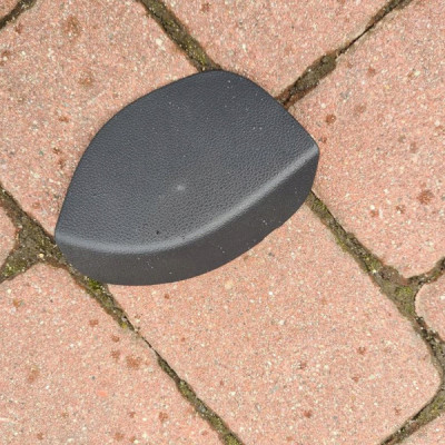 Plastik osłona klapy Renault Clio IV 849231440R