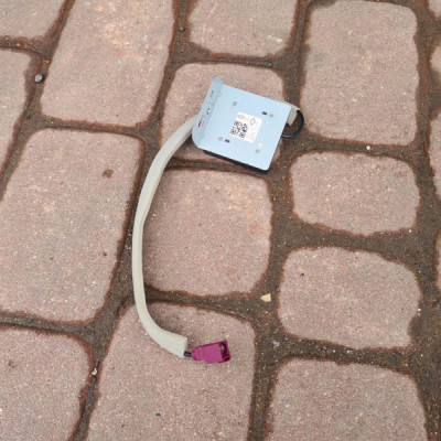 GPS navi antena Renault Captur II 2 282125171R