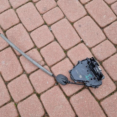 Zamek drzwi tył L Renault Captur II 2 825031538R