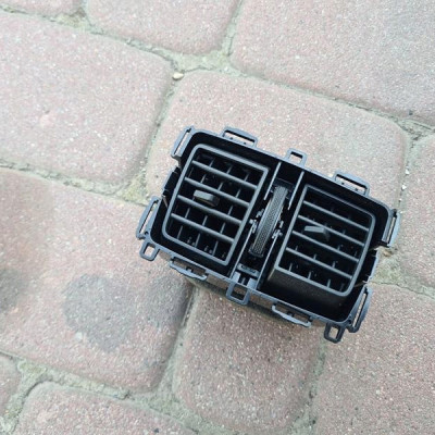 Kratka nawiewu tył Renault Captur II 2 4625628