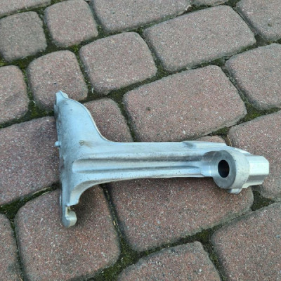 Wspornik sanek Renault Captur II 2 548502858R