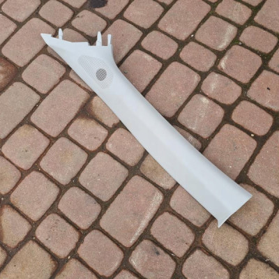 Słupek przód podsufitki lewy Renault Captur II 2