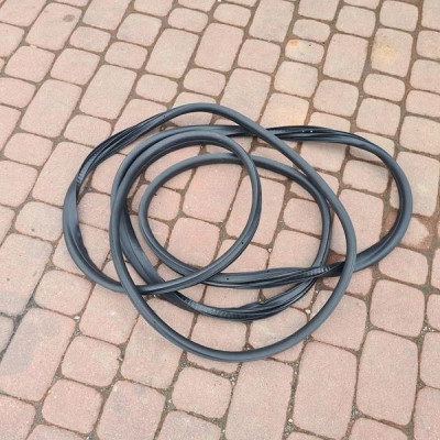 Uszczelka drzwi prawa tylna Renault Captur II 2