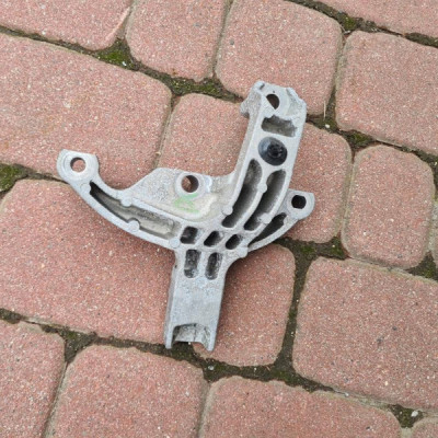 Łapa silnika 1.5 Renault Captur II 112324534R