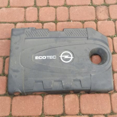 Obudowa oslona pokrywa silnika 2.0 CDTI Insignia