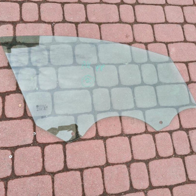 Szyba drzwi prawa przód Astra K 2021r