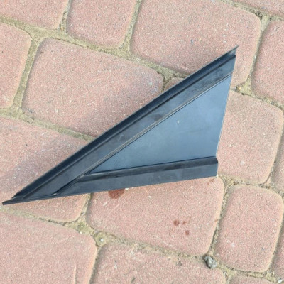 Trójkąt błotnika lewy Opel Astra K V 39207208