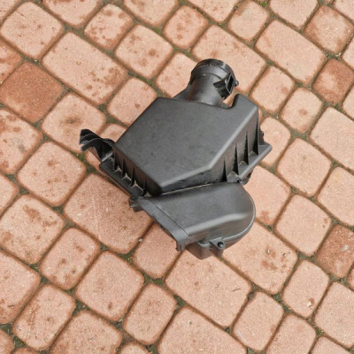 Filtr uszkodzony powietrza Opel Astra K V 39243437