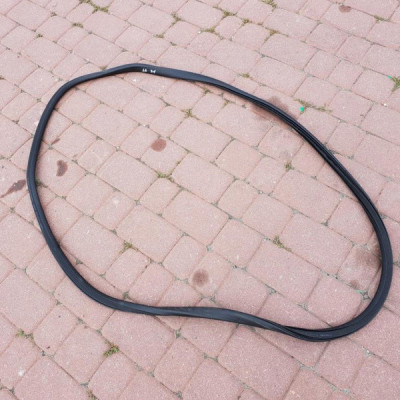 Uszczelka drzwi prawy tył kombi Opel Astra K V