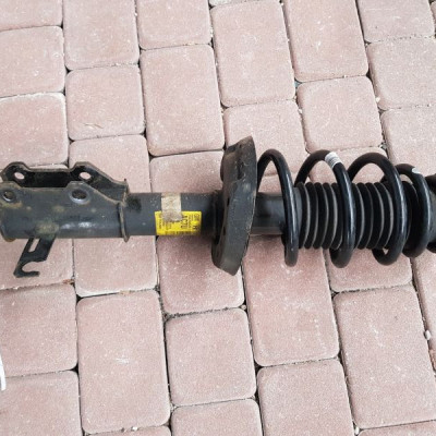 Amortyzator przód prawy Zafira C 13474026 170KM