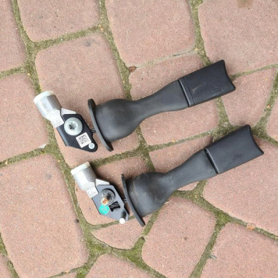 Napinacz pasa fotela przód prawy Opel Insignia B