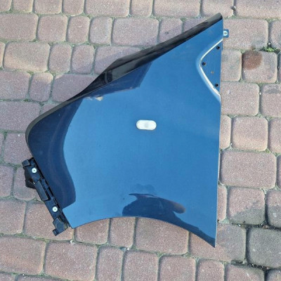 Błotnik przód przedni czarny Opel VIVARO B L10E