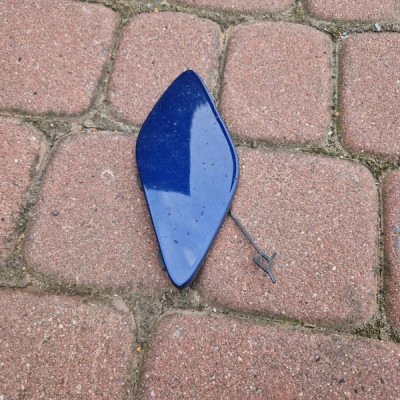 Zaślepka haka Z23F przód Opel Astra K V 39130493