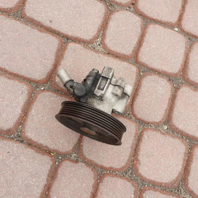 Pompa wspomagania Opel Insignia 13309336