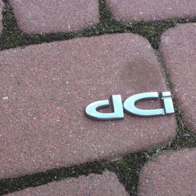 Znaczek DCI logo VIVARO TRAFIC PRIMASTAR