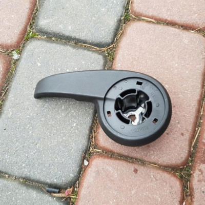 Rączka regulacji fotela Opel Insignia 13239054