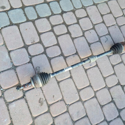 Półoś półośka prawa Opel Astra J IV 13335161 AAGG