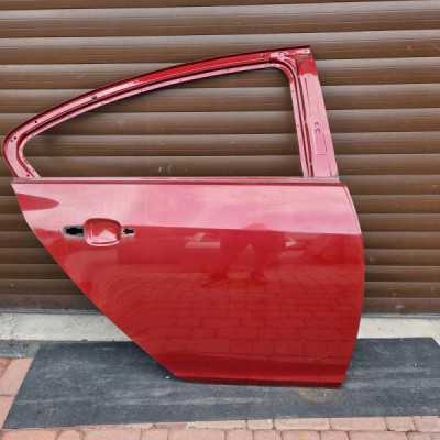 Drzwi tył tylne hb prawe Opel Insignia igły Z50b