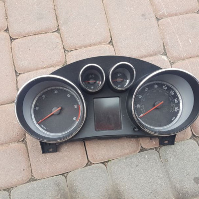 Licznik zegary Anglik Opel Insignia 22936881