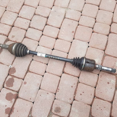 Połoś przegub tylna Opel Insignia OPC 13228231 BM