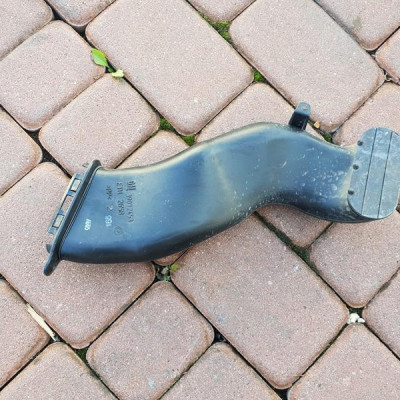 Rura łapacz powietrza Opel Astra K 39072453