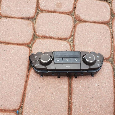 Panel sterowania nawiewu Opel Insignia 13277863