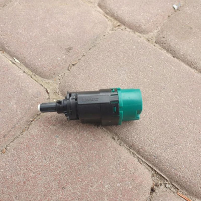 Czujnik stopu stop Vivaro B Trafic III 253203383R