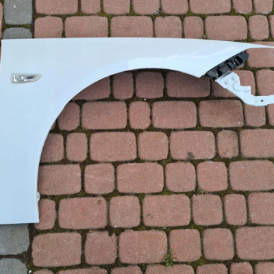 Błotnik przód IGŁA z42a z42b z42c Opel Insignia B