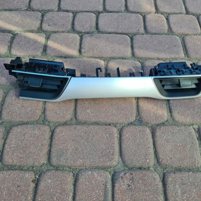 Kratka nawiewu Renault Captur II 2 687602302R